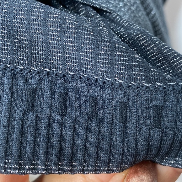 Lululemon Black Ribbed Tank Top with a slight shimmer - 12 - Picture 5 of 9